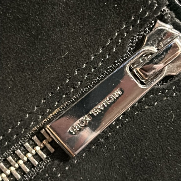 Michael Kors Booties 7.5 CAN - Picture 3 of 4